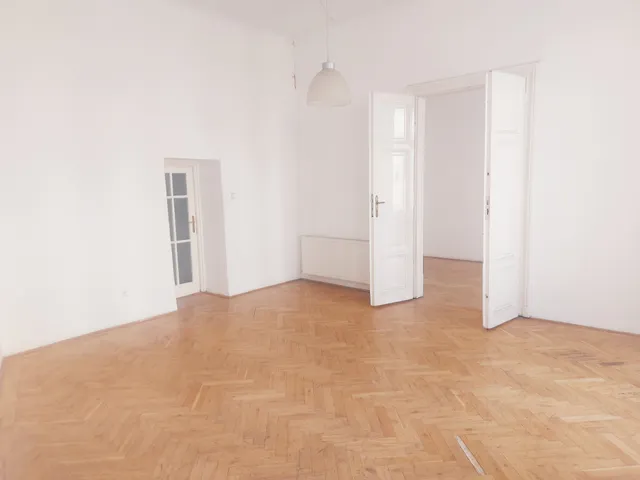 Eladó lakás Budapest IX. kerület, Középső Ferencváros, Ferenc körút 120 nm