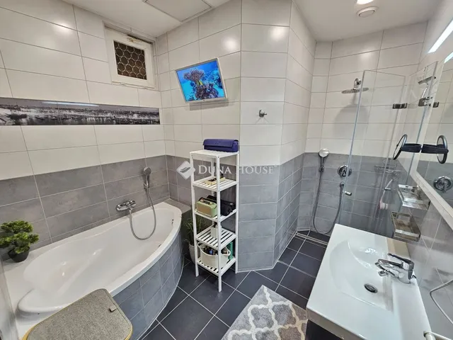 Eladó lakás Budapest IX. kerület 121 nm