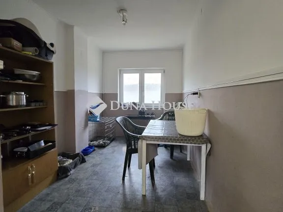 Eladó ház Budapest XVIII. kerület, Sólyom utca 70 nm