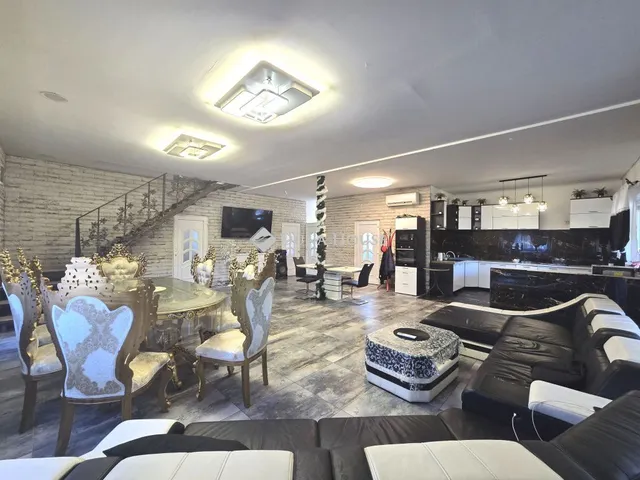 Eladó ház Vértesszőlős 238 nm