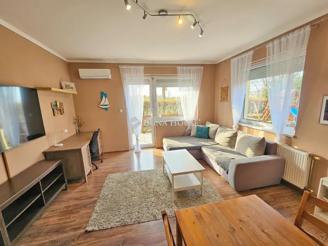 Eladó lakás Üllő 92 nm