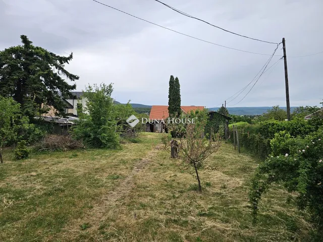 Eladó telek Pilisborosjenő 1000 nm