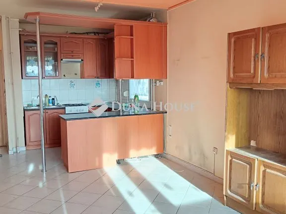 Eladó lakás Budapest XX. kerület, Berkenye sétány 62 nm