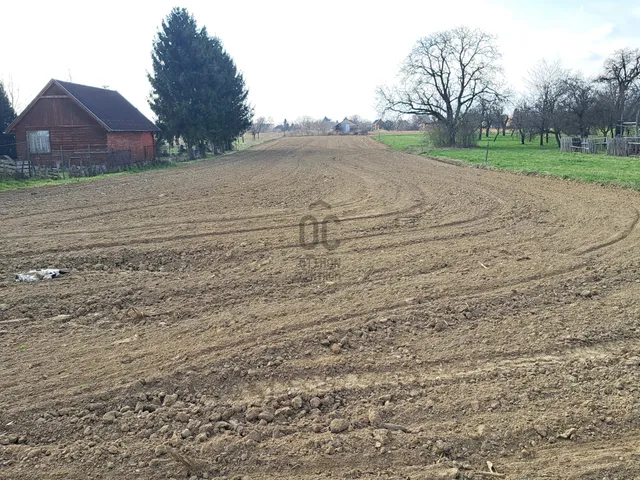 Eladó telek Nádasd 8865 nm