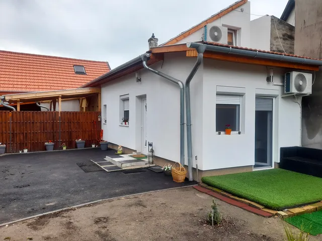 Eladó ház Budapest XVIII. kerület, Erzsébettelep 40 nm
