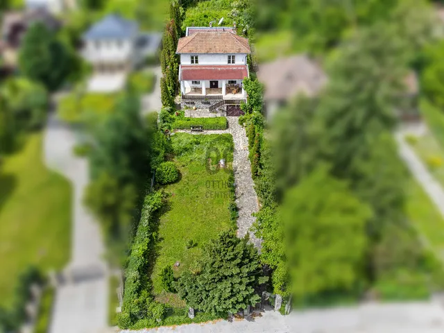 Eladó ház Leányfalu 240 nm