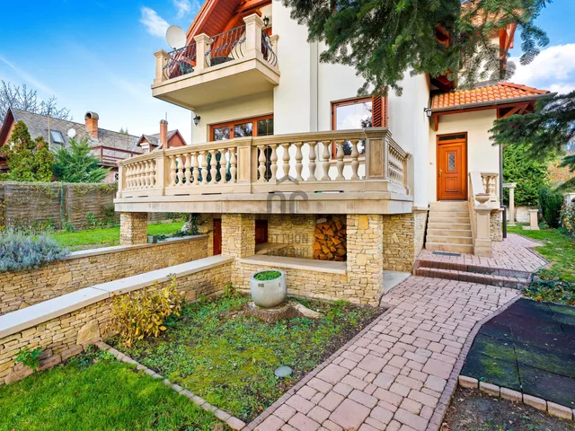 Eladó ház Szentendre, Pismány 184 nm