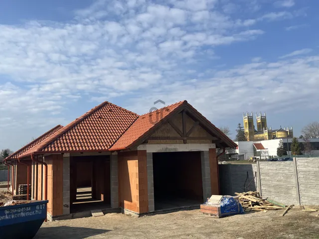 Eladó ház Fót, Öregfalu 185 nm