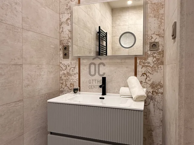 Eladó lakás Budapest VI. kerület 122 nm