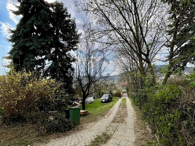 Eladó telek Budapest III. kerület, Ürömhegy 1240 nm