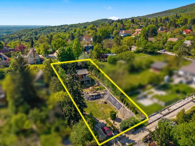 Eladó nyaraló Szentendre 30 nm
