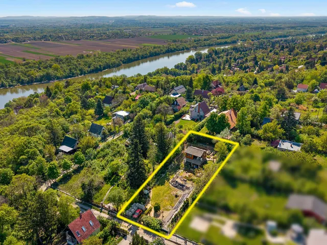 Eladó nyaraló Szentendre 30 nm