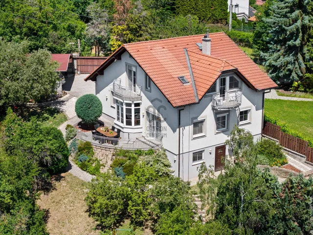 Eladó ház Dunabogdány 190 nm