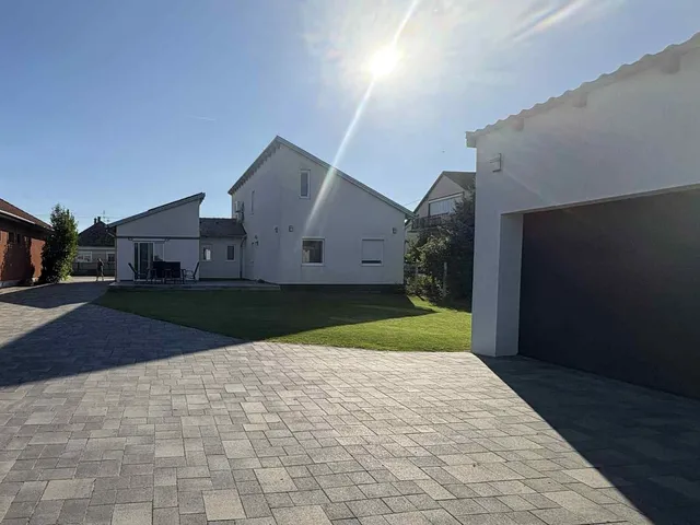 Eladó ház Koroncó 123 nm