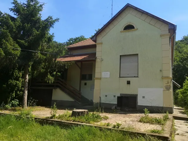 Eladó üdülő és hétvégi ház Fonyód 205 nm