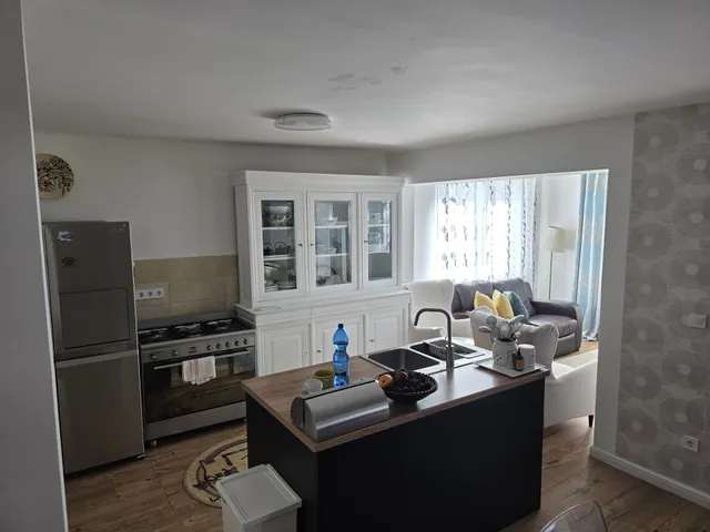 Eladó ház Magyarszentmiklós 210 nm