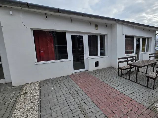 Eladó kereskedelmi és ipari ingatlan Nagykanizsa 165 nm