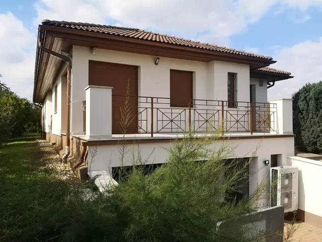 Eladó ház Hévíz 225 nm