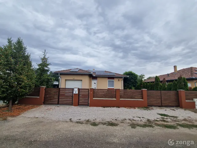 Eladó ház Kecskemét, Kadafalva 90 nm
