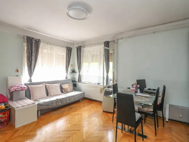 Eladó ház Budapest XVIII. kerület, Saláta utca 103 nm