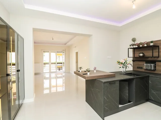 Kiadó lakás Budapest XII. kerület, Krisztinaváros XII. ker. 86 nm