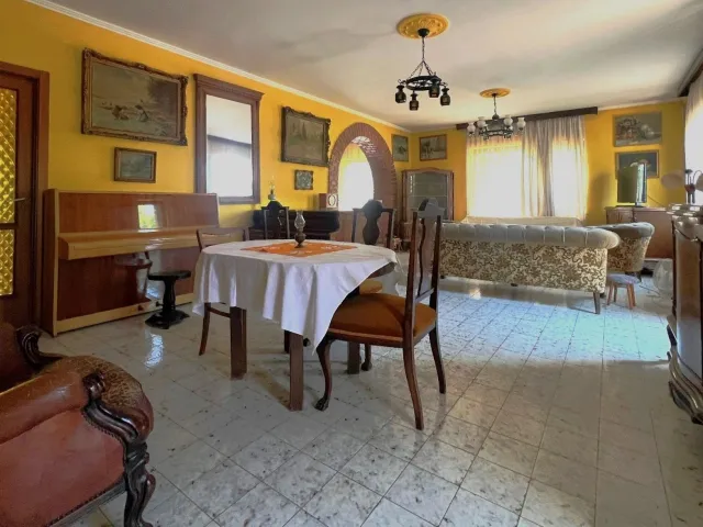 Eladó ház Budapest XXII. kerület, Háros utca 290 nm