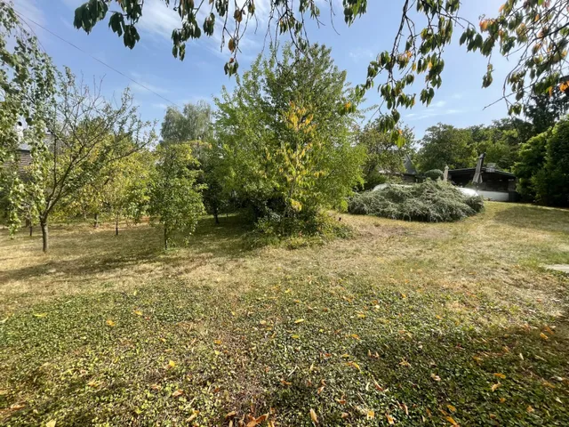 Eladó telek Ábrahámhegy 714 nm