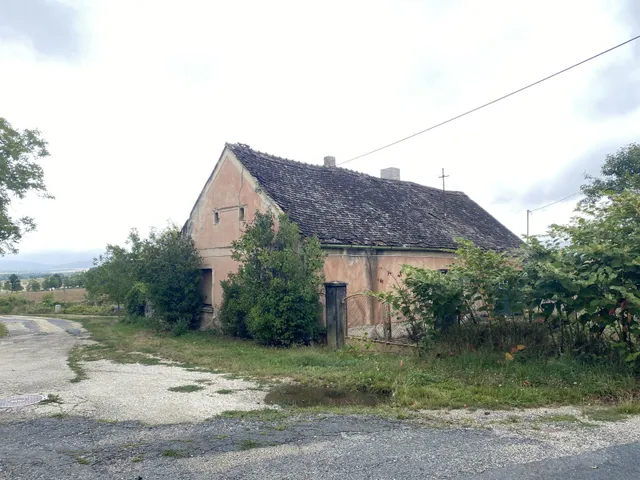 Eladó telek Barnag 705 nm