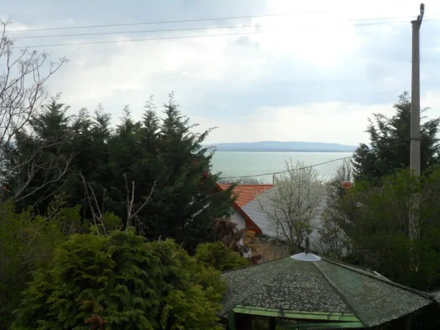 Eladó telek Balatonszepezd 1003 nm