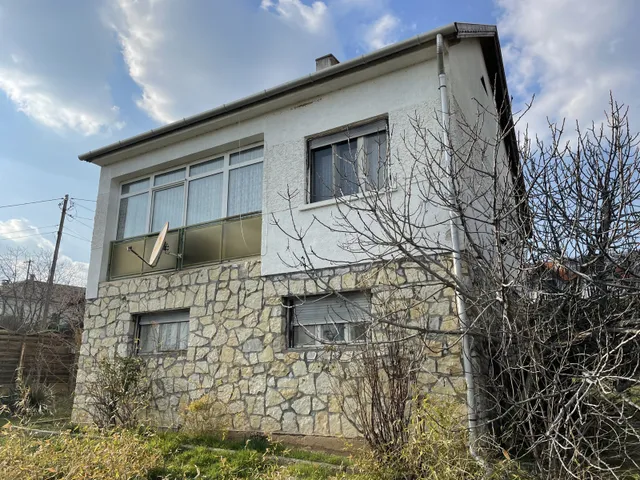 Eladó mezőgazdasági ingatlan Csopak 3788 nm