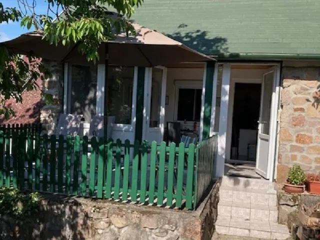 Eladó ház Ábrahámhegy 130 nm