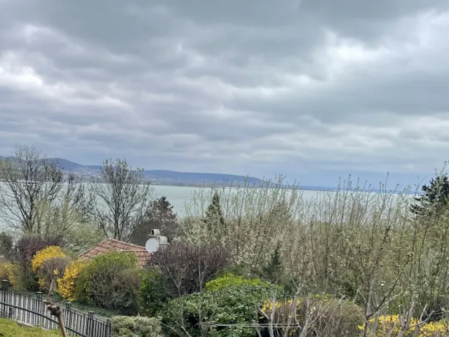 Eladó telek Tihany 1625 nm