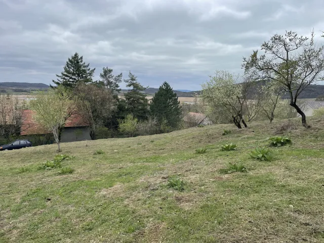 Eladó telek Tihany 1625 nm