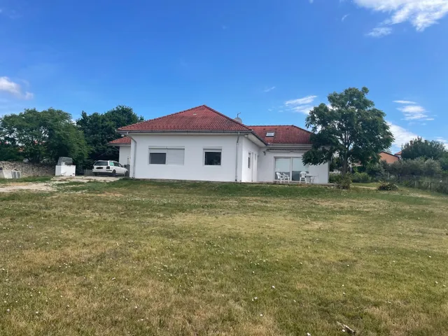 Eladó ház Veszprém 184 nm