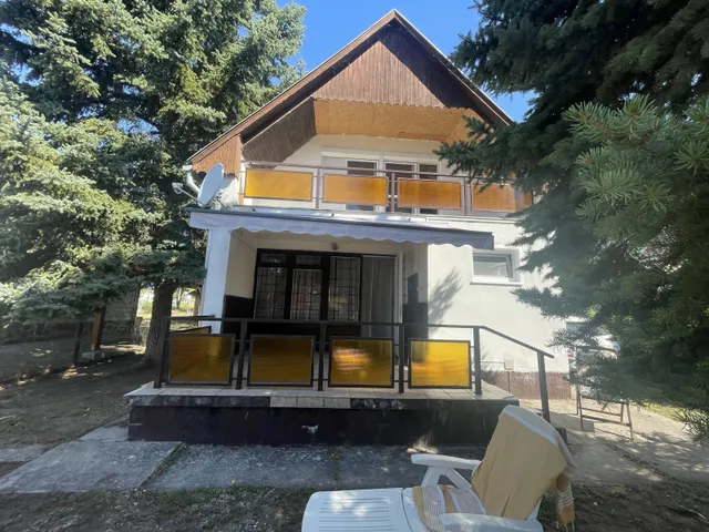 Eladó nyaraló Balatonakali 68 nm