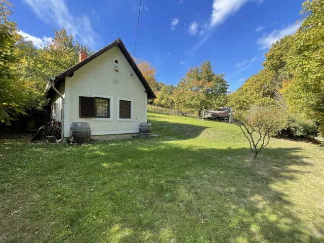 Eladó üdülő és hétvégi ház Pécsely 45 nm