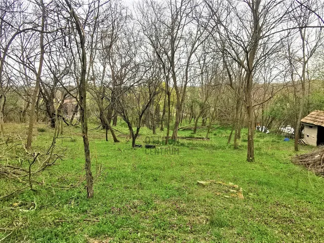 Eladó telek Dunaalmás 1770 nm
