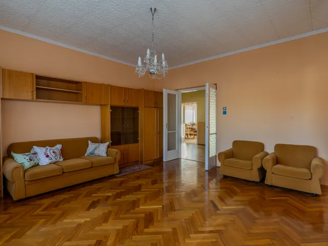 Eladó ház Érsekcsanád 390 nm