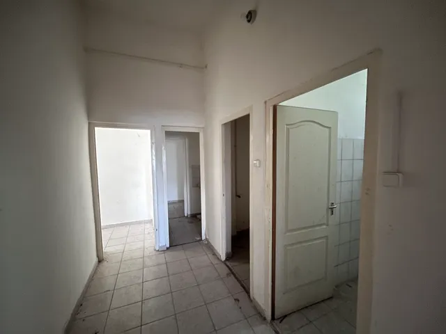 Eladó kereskedelmi és ipari ingatlan Bácsbokod 255 nm