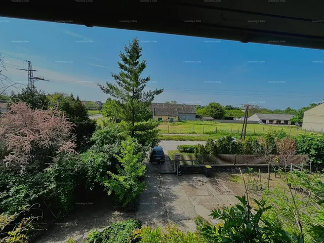 Eladó ház Sükösd 400 nm