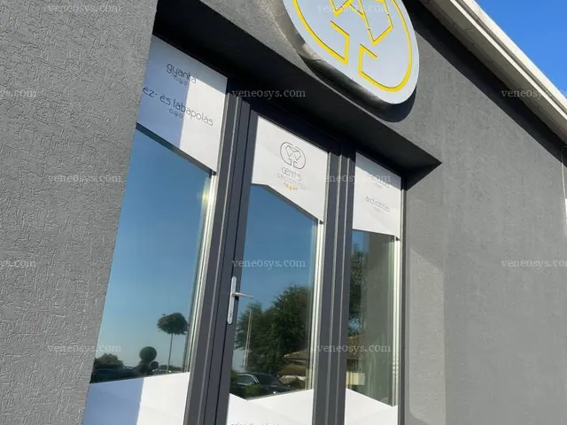 Kiadó kereskedelmi és ipari ingatlan Baja 25 nm