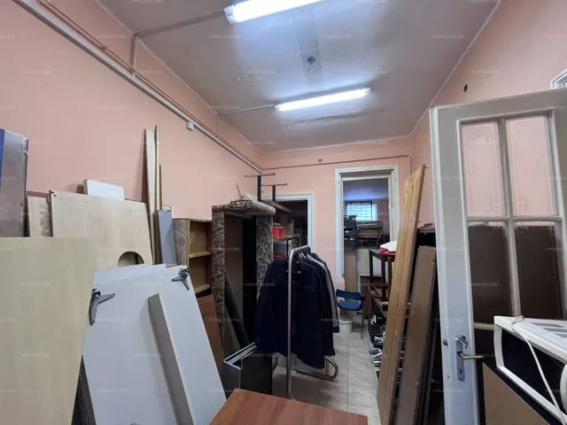 Eladó kereskedelmi és ipari ingatlan Bácsbokod 255 nm