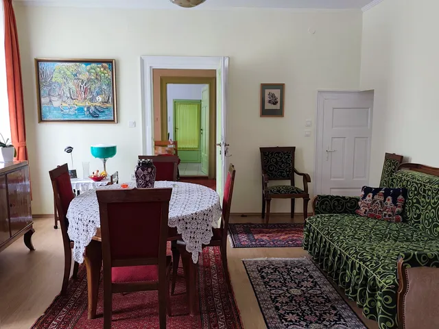 Eladó ház Baja 240 nm