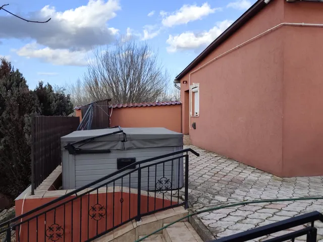 Eladó ház Baja 171 nm