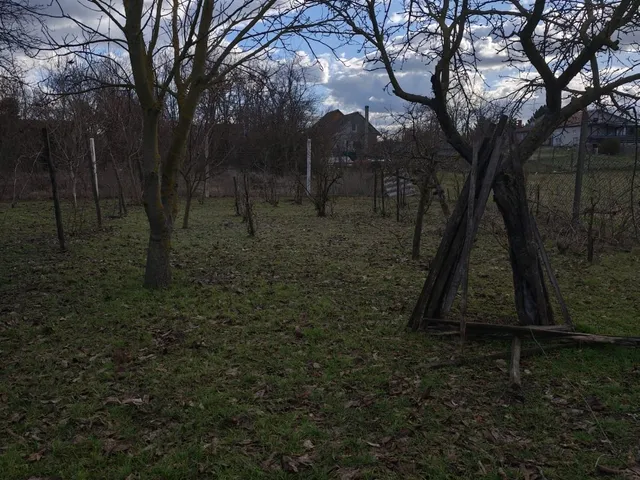 Eladó telek Baja 850 nm