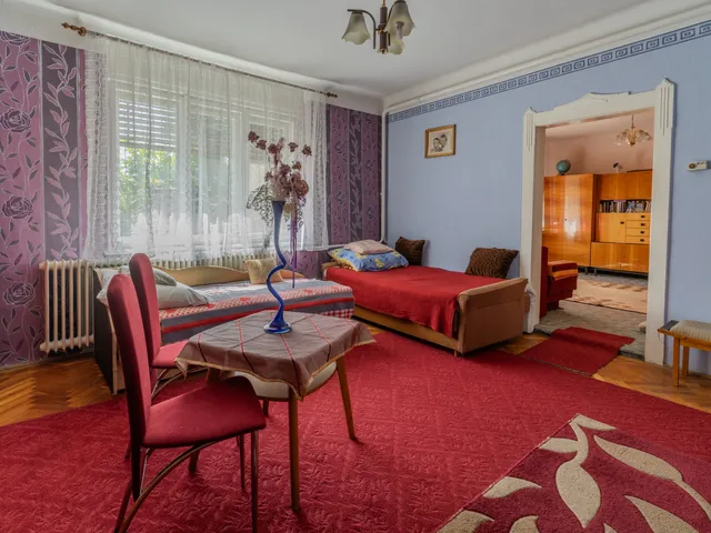 Eladó ház Baja 160 nm