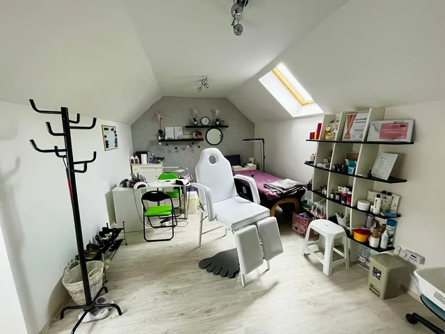 Eladó kereskedelmi és ipari ingatlan Baja 220 nm