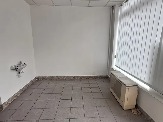 Eladó kereskedelmi és ipari ingatlan Baja 22 nm