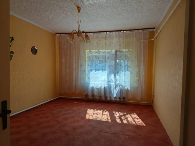 Eladó ház Érsekcsanád 206 nm