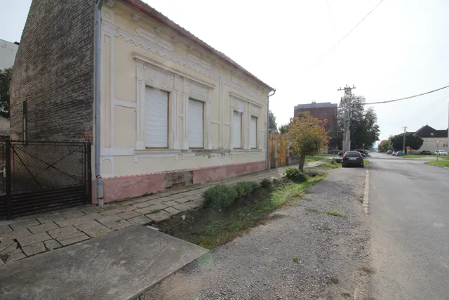 Eladó ház Dombóvár 100 nm